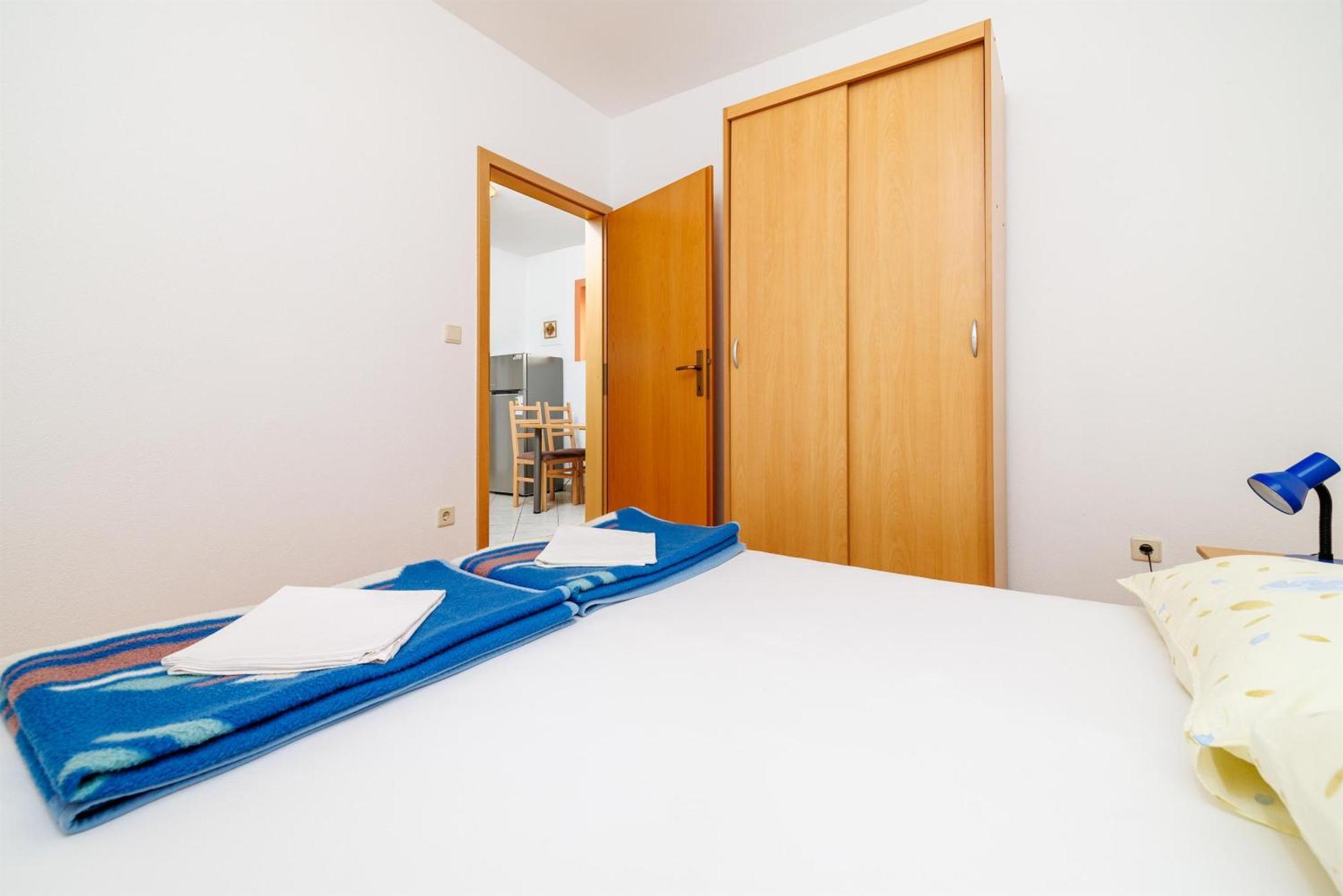 Apartment Julija ポヴィレ エクステリア 写真