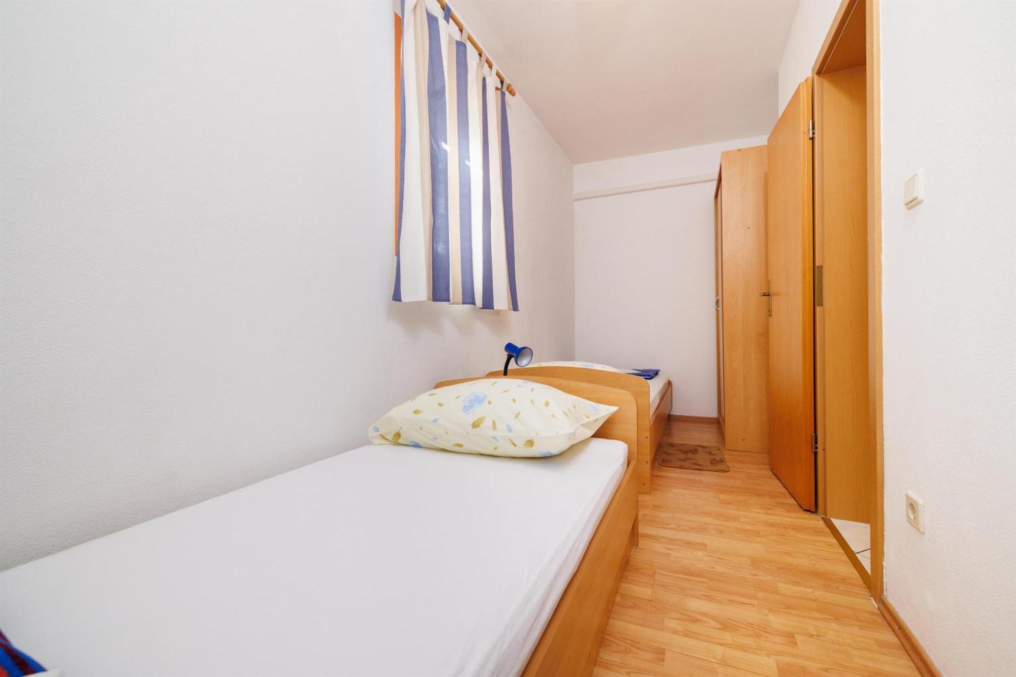 Apartment Julija ポヴィレ エクステリア 写真
